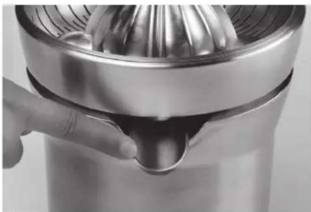 SAGE The Citrus Press Pro SCP800 - ASSEMBLING THE JUICER - 6