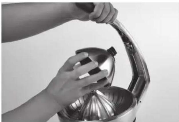 SAGE The Citrus Press Pro SCP800 - ASSEMBLING THE JUICER - 5