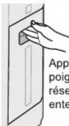 PANASONIC FVXR70G - Remplir le réservoir d'eau - 3
