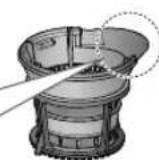 PANASONIC MJL501 - Joignez la brosse rotative et le tamis pour jus, puis placez l'ensemble sur le bol de récupération du jus. - 2