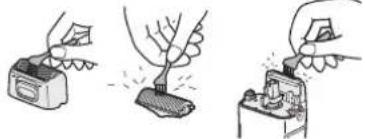 PANASONIC ERGY30 - ▶ Cleaning with brush - 1