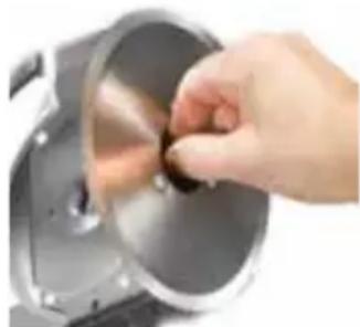UNOLD Metall Plus 78826 - Let op: het mes is zeer scherp! - 1