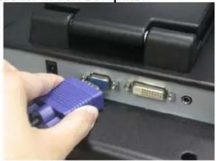 DGM L1718 - Schritte der Hardwareinstallation (VGA und DVI Version) - 1
