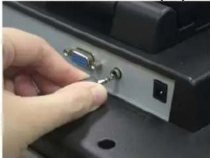 DGM L1718 - Instalação do Hardware Etapa pela Etapa (Versão de VGA) - 2