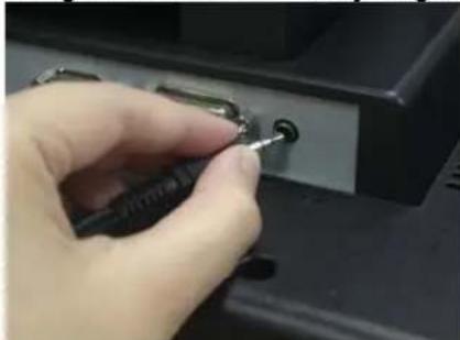 DGM L1718 - Hardware installatie stap per stap (VGA en DVI Versie) - 2