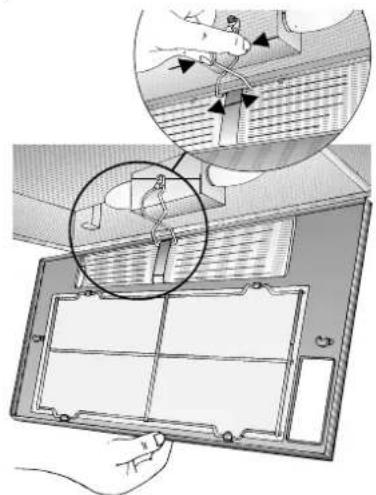 NEFF D5645X0GB - Démontage et montage du filtre à graise - 2