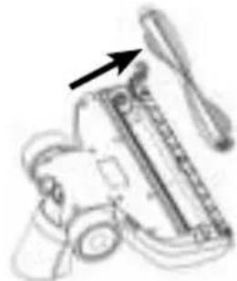 DOMO DO221SV - CLEANING THE FLOOR BRUSH - 1