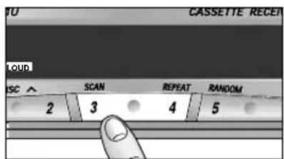 PANASONIC CQRG131U - Selecting a Track - 5