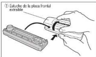 PANASONIC CQDPX153U - Coloque la placar frontal extraible en la caja - 1