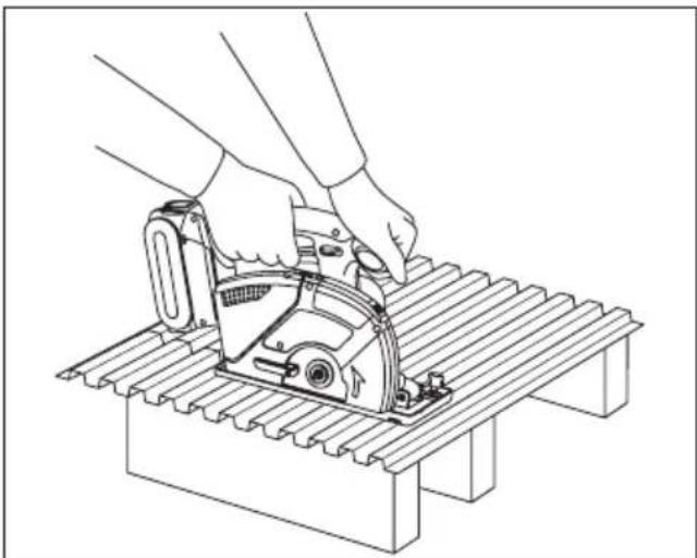 PANASONIC EY4542 - Corte materiales finos o corrugados; - 2