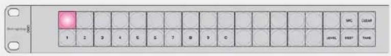 Blackmagic Design Universal Videohub 72 - Lumière rose clignotante - 1