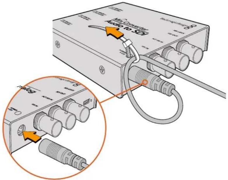 Blackmagic Design Micro Converter HDMI to SDI wPSU - Collegare l'alimentazione - 1
