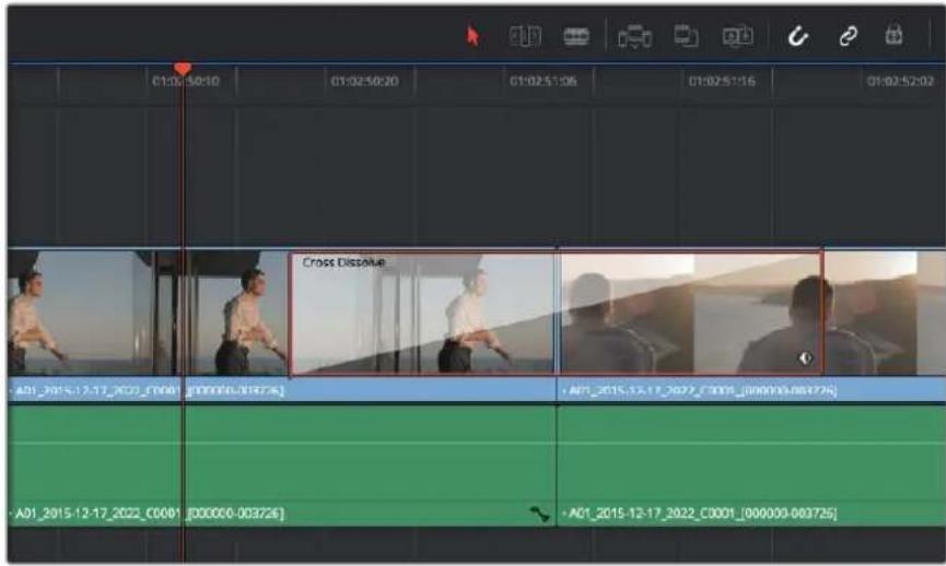 Blackmagic Design Video Assist 4K digital video recorder - Come insere una transizione con dissolventa tra due clip: - 1