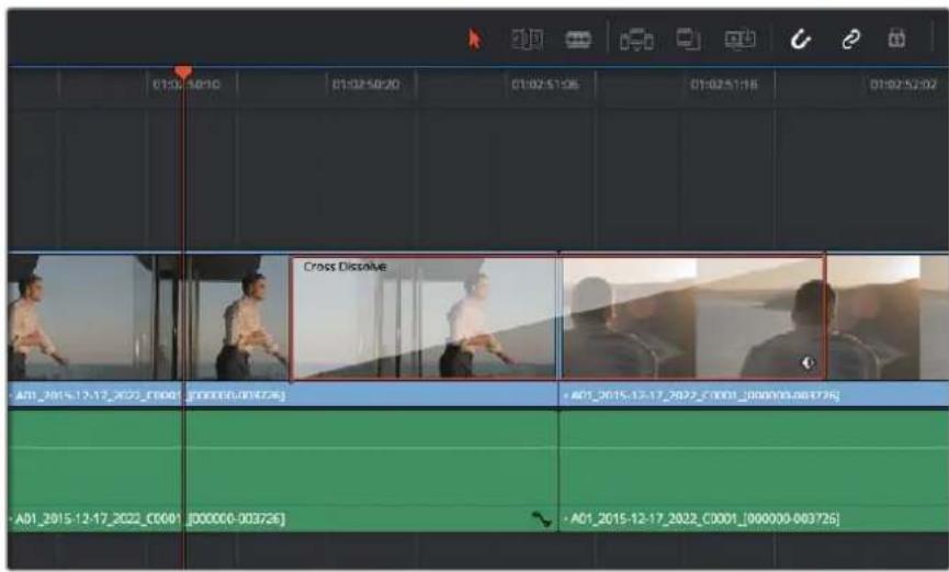 Blackmagic Design Video Assist 4K digital video recorder - Pour ajouter un fondu enchaine entre deux clips : - 1