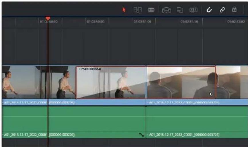 Blackmagic Design Video Assist 4K digital video recorder - 在两个片段之间添加转场步骤如下： - 1