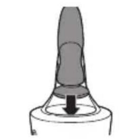 PHILIPS Series 6000 S6610 - Achtung: Vergewissern Sie sich, dass überschüssiges Wasser vor dem Einsetzen in das SmartClean-System immer abgeschüttelt wird. - 1