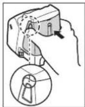 PANASONIC ESLF71 - Preparing the self-cleaning recharger - 4