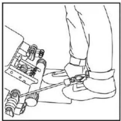 BH FITNESS X.Forte - FITTING THE FOOT PLATE - 4