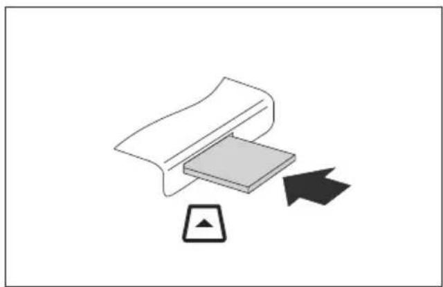 FUJITSU LifeBook T937 - Insérerunecartemémoire - 1