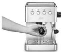 Solis Personal Barista 1150 - ■ RINSE THE APPLIANCE BEFORE THE FIRST AND EVERY USE - 3