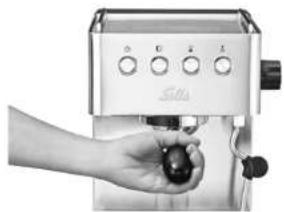 Solis Personal Barista 1150 - INSERTING THE PORTAFILTER - 2