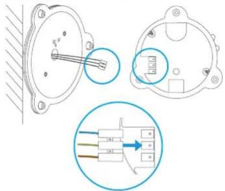 EZVIZ Floodlight LC1 - Étape 4 Monter la caméra avec éclairage de sécurité sur la plaque de la base. - 1