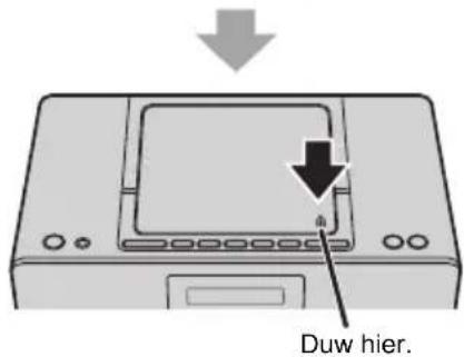 PANASONIC RXD70BT - Plaatsen van een CD - 3