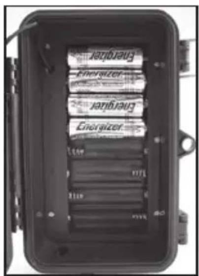 BUSHNELL Trophy Cam 119436 - INSTALLACION DE LAS BATERIAS Y LA TARJETA SD - 1