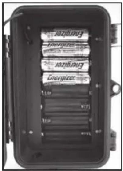 BUSHNELL Trophy Cam 119446 - Sostituzione delle batterie - 1