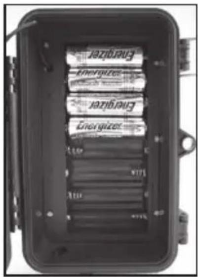 BUSHNELL Trophy Cam 119456 - Sostituzione delle batterie - 1