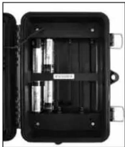 BUSHNELL Trophy Cam 119466 - Mise en place des piles - 1