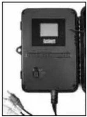 BUSHNELL Trophy Cam Black LED - Reviewing Images Directly From the SD Card - 1