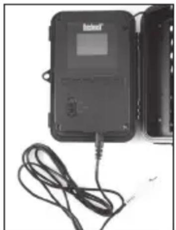 BUSHNELL Trophy Cam Essential - Reviewing Images on an External Video Monitor - 1