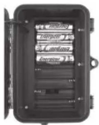 BUSHNELL Trophy Cam HD 2013 - Einlagen der Batterien - 1