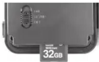 BUSHNELL Trophy Cam HD 2013 - Inserting the SD Card - 1