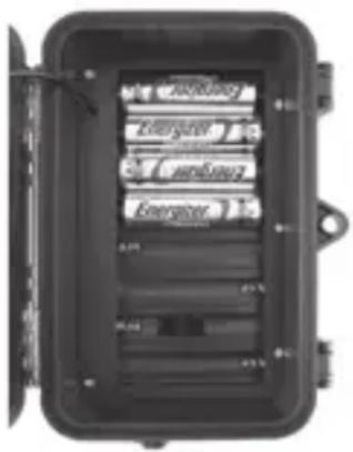 BUSHNELL Trophy Cam HD Max - Mise en place des piles - 1