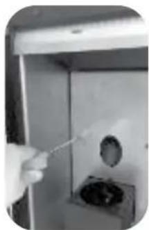 OLIMPIA SPLENDID MIA 2 11 - How to clean the combustion chamber for models ES/ESP 11-13 (once a month) - 2