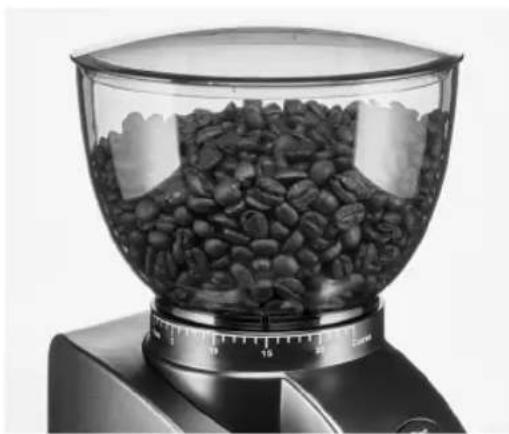 Solis Scala Plus 1661 - FILLING THE BEAN CONTAINER WITHBeans - 1