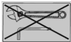 TUNTURI Home Gym HG60 - Serrer les écrous et les boulons/vis - 2