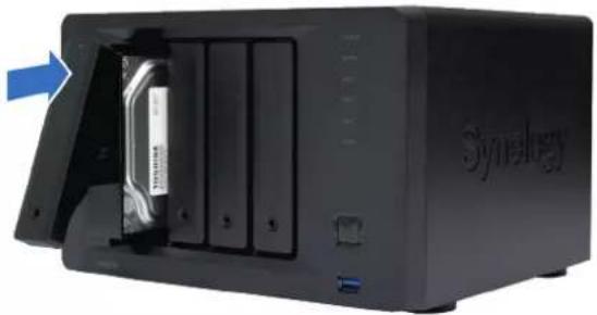 SYNOLOGY DVA3219 - Installation des disques - 5