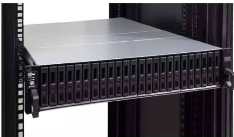 SYNOLOGY FS3400 - Pour installer le kit de rails : - 5