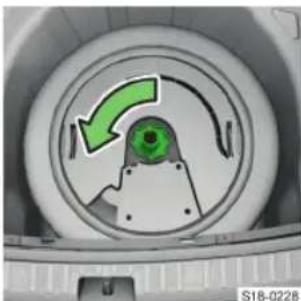 SKODA Scala (2019) - Αφαίρεση και τοποθέτηση τροχού σε αυτοκίνητα με ηχοσύστημα - 2