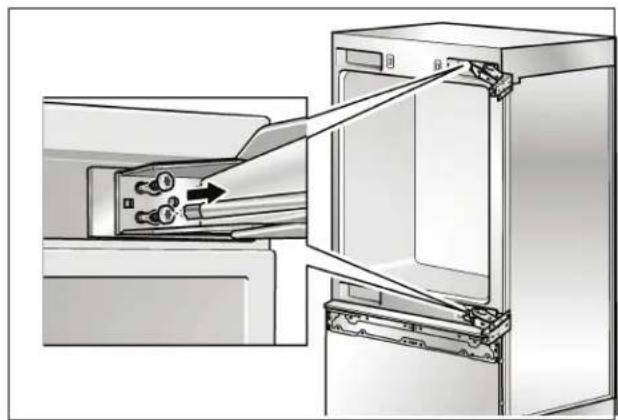GAGGENAU Vario RB 491 700 - Changing over the door hinges - 4