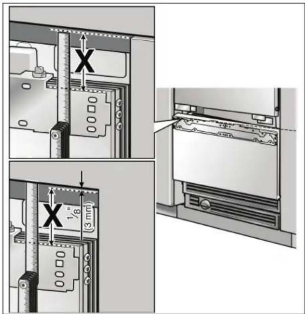 GAGGENAU Vario RB 491 700 - Attaching the adjusting rail to the furniture door (freeze compartment) - 1