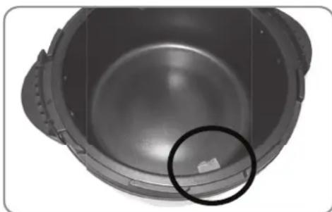 Gourmetmaxx 00974200125 - Inserting Bowl into the Device - 1