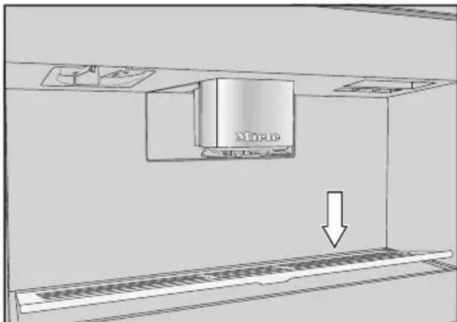 MIELE CVA 7845 - Nettoyer la plaque d'égoutage - 1