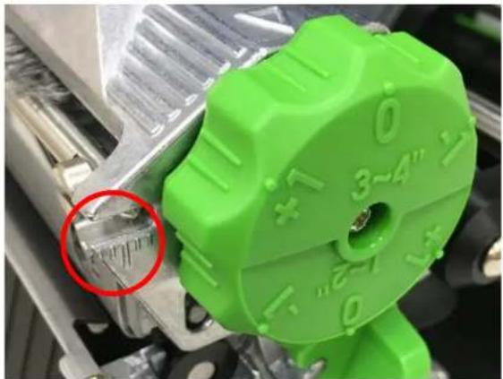 TSC MB240T - Réglage fin du mécanisme pour éviter les plis au niveau du ruban - 1