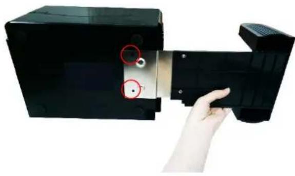 TSC TE200 - Installation de la monture pour rouleau d'étiquettes externe (optionnel) - 1