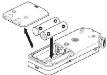 TASCAM DR05X - Instalación de las pilas - 1