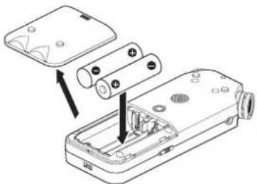 TASCAM DR05X - Installing batteries - 1